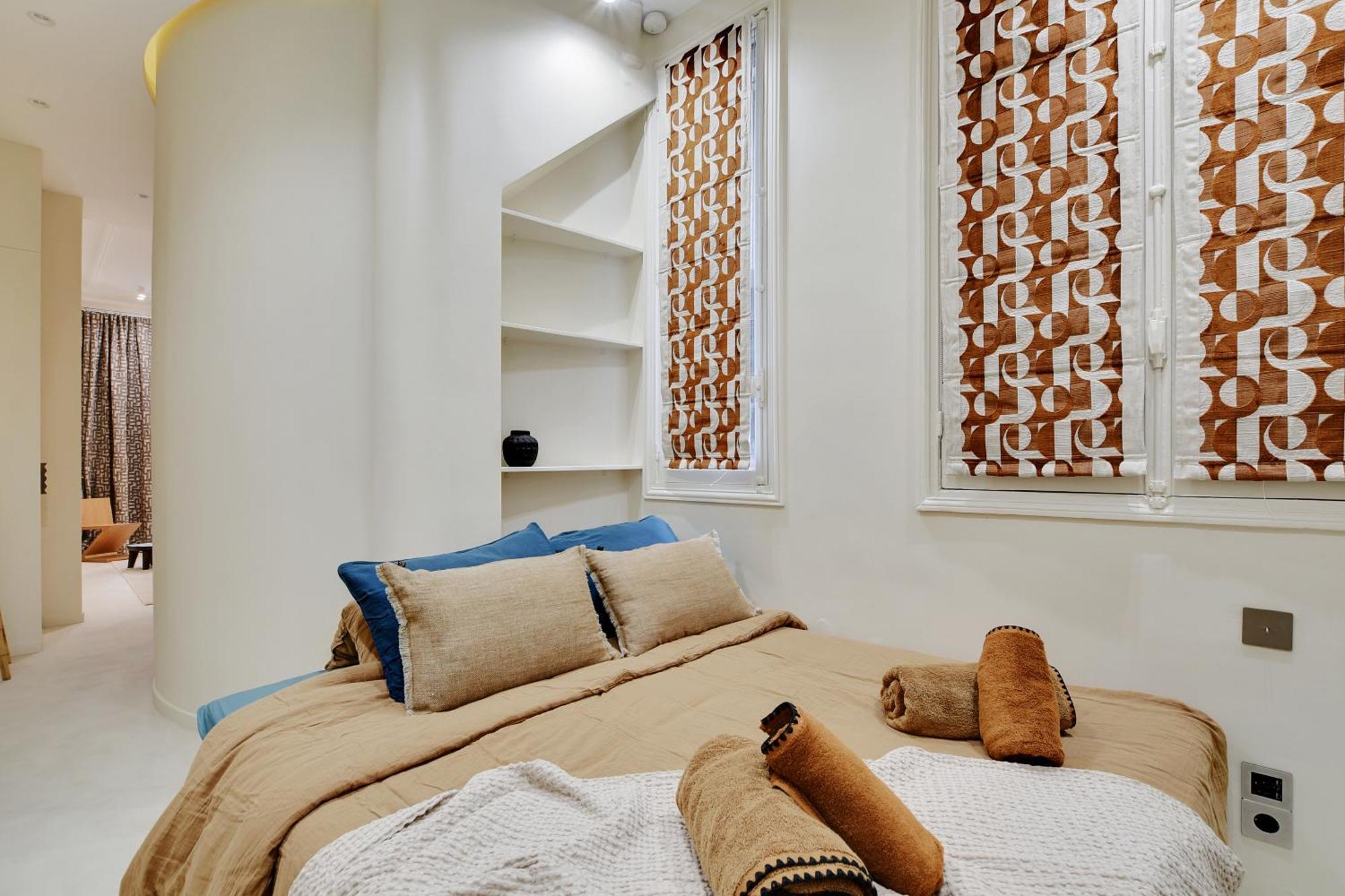 Petit Luxe Parisien - 2p - Parc Monceau Appartement