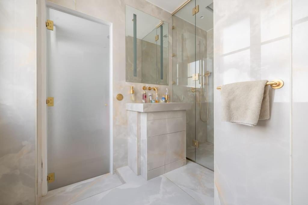 Apartment Palais Prive Luxe Vue Tour Eiffel Confort Exclusif