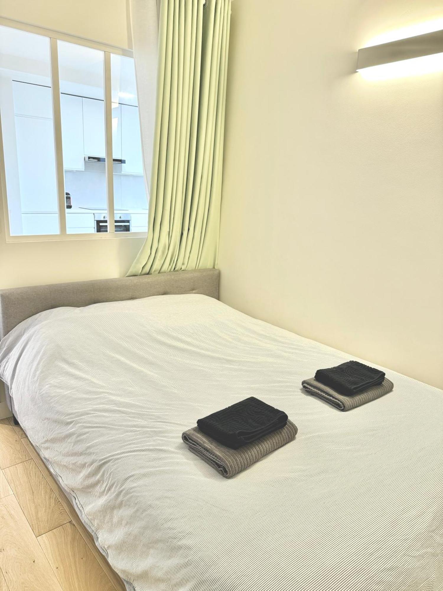 Modern Parisian Flat Quartier Asiatique Choisy Apartment Paris
