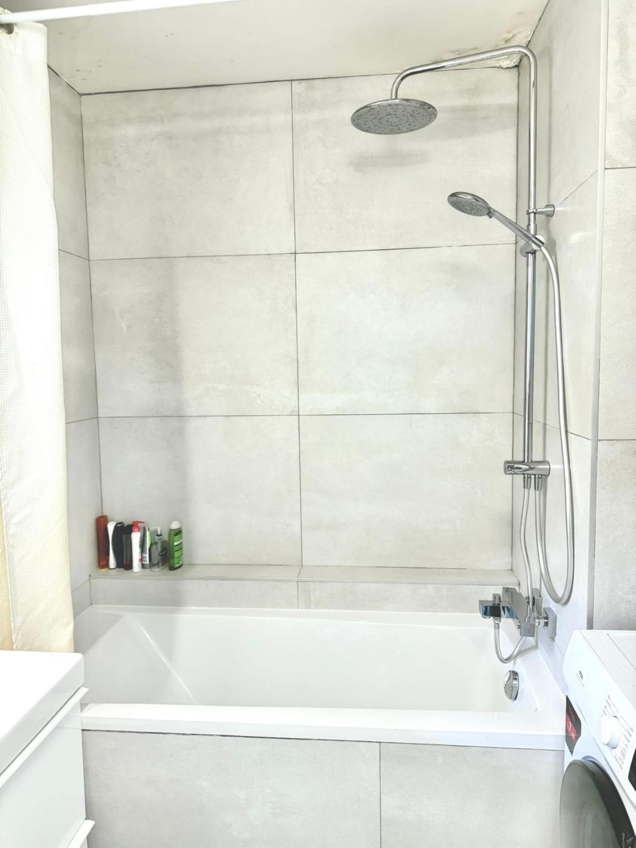 Modern Parisian Flat Quartier Asiatique Choisy Apartment