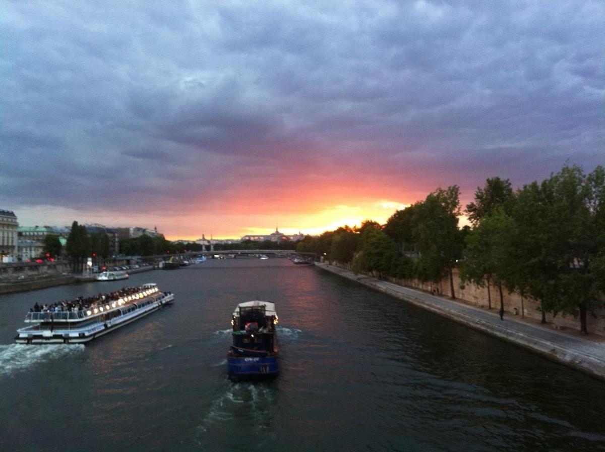Lovely In Heart Of 10 Min Walk To Louvre