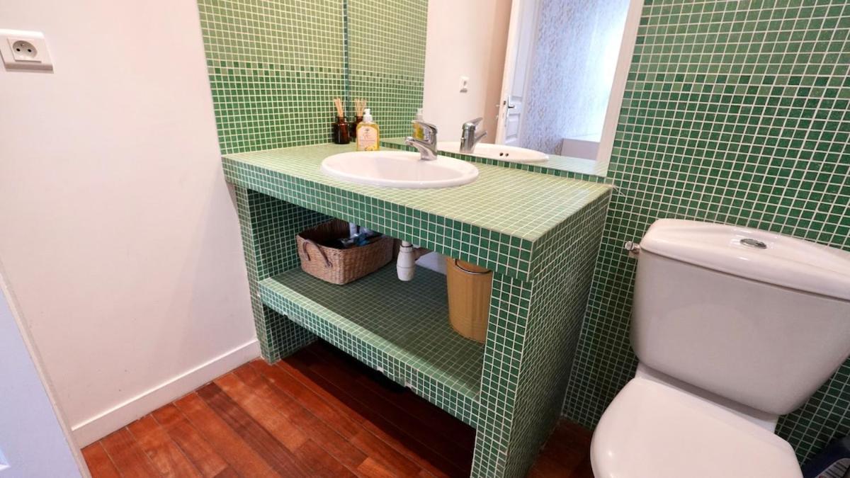 011 Grand Sunny Flat At Montorgeuil Paris