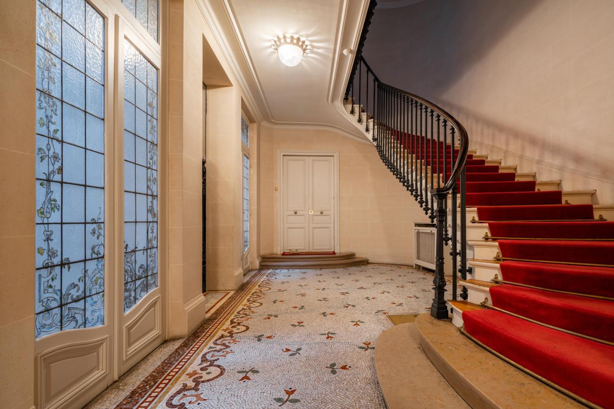 Palais Prive Luxe Vue Tour Eiffel Confort Exclusif Paris