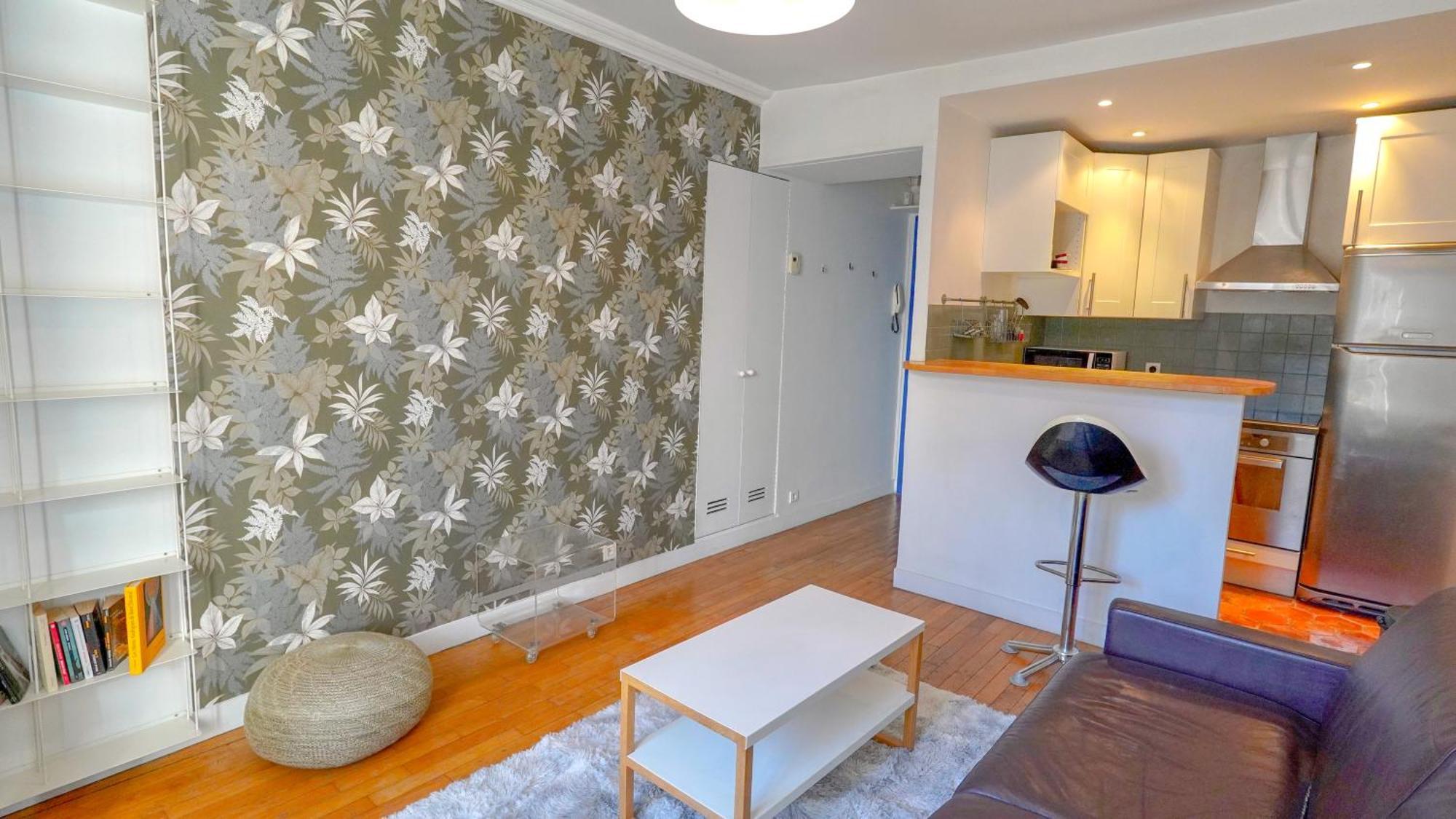 011 Grand Sunny Flat At Montorgeuil * Paris