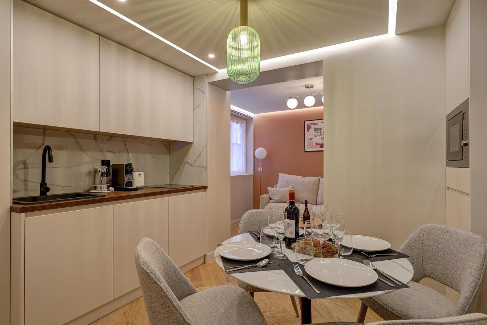 Apartment Ac Champs De Mars Eiffel Tower By Prestige