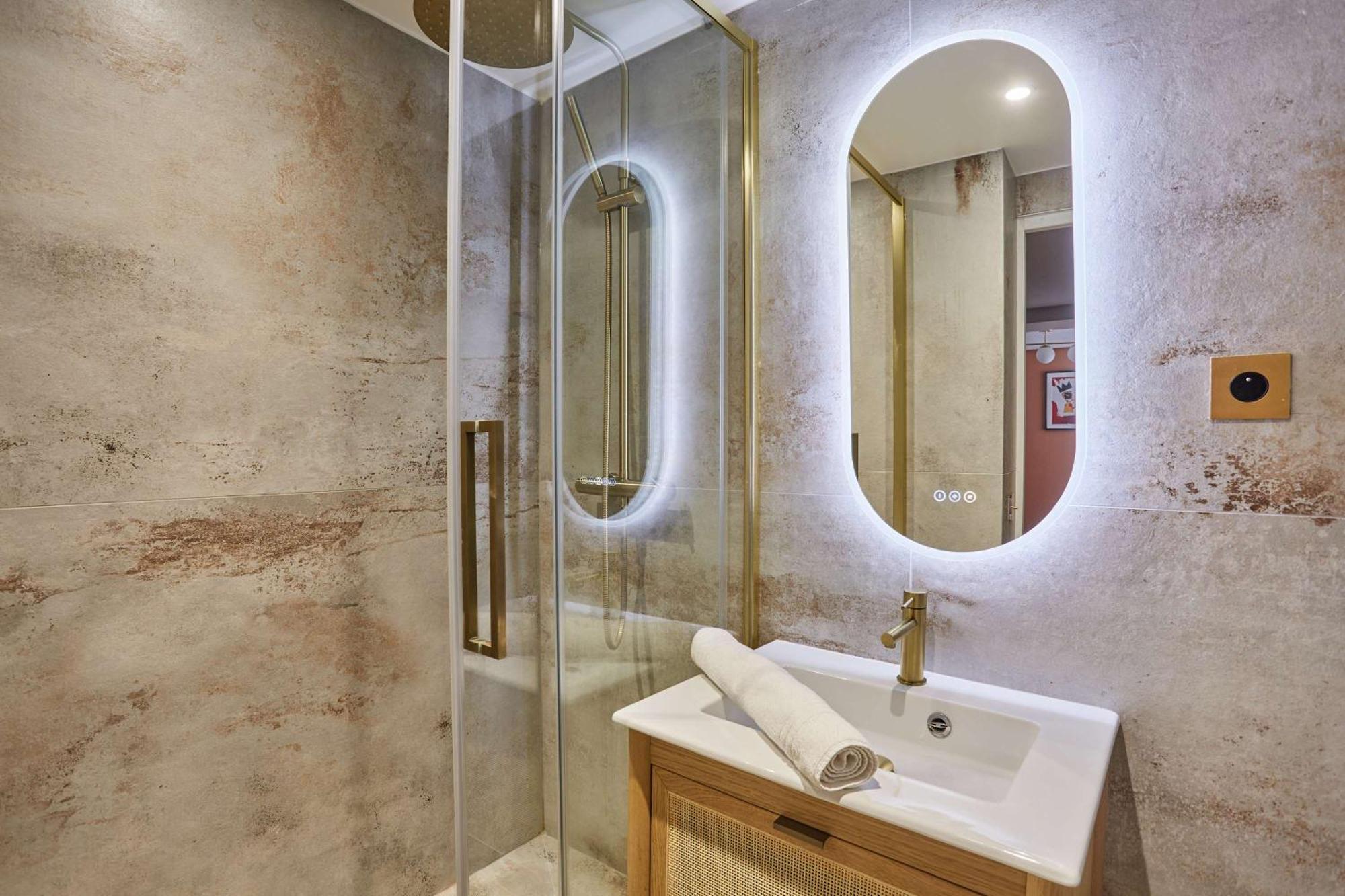 Ac Champs De Mars Eiffel Tower By Prestige *