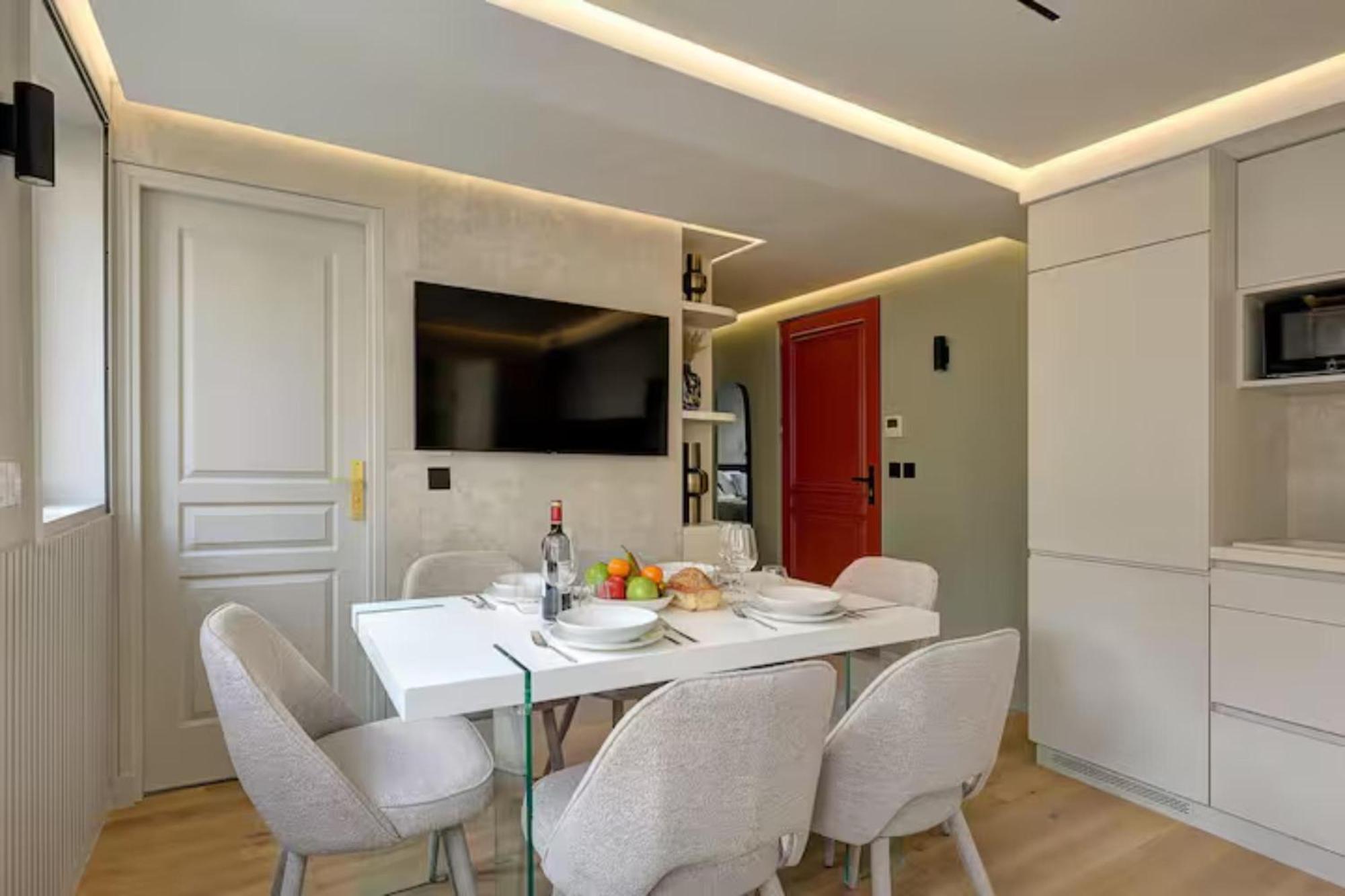 Apartment Ac Champs De Mars Eiffel Tower By Prestige Paris