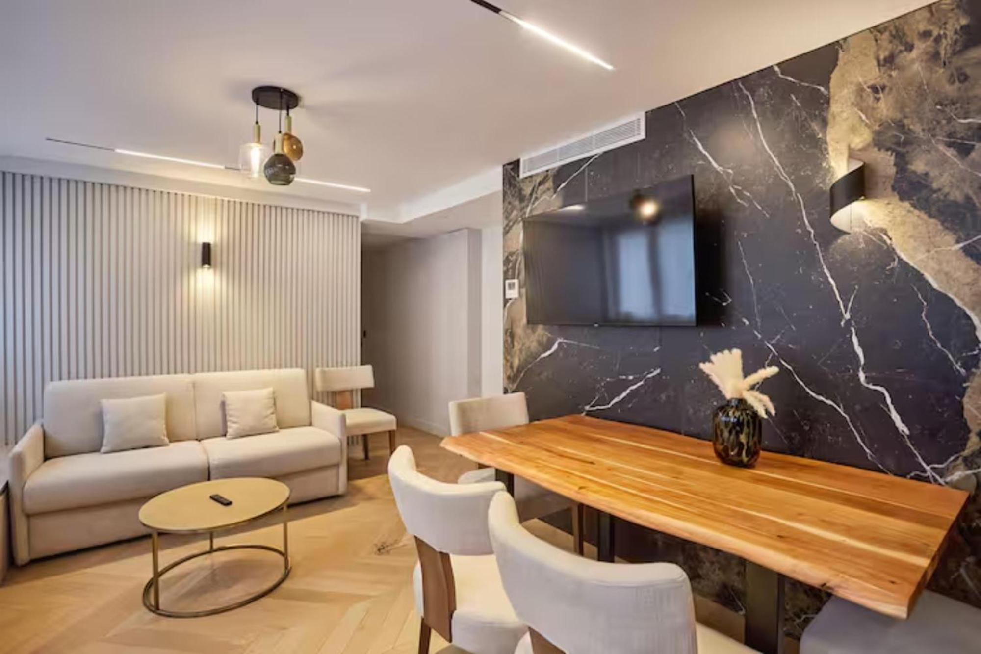 Apartment Ac Champs De Mars Eiffel Tower By Prestige *