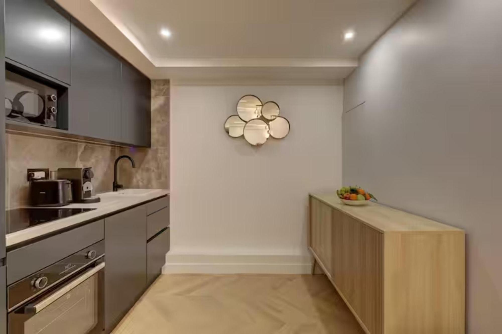 Apartment Ac Champs De Mars Eiffel Tower By Prestige Paris