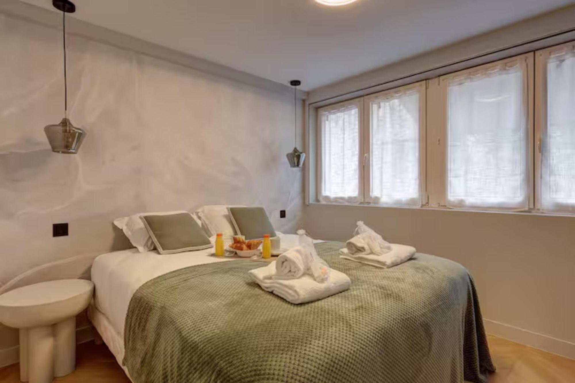 Apartment Ac Champs De Mars Eiffel Tower By Prestige *