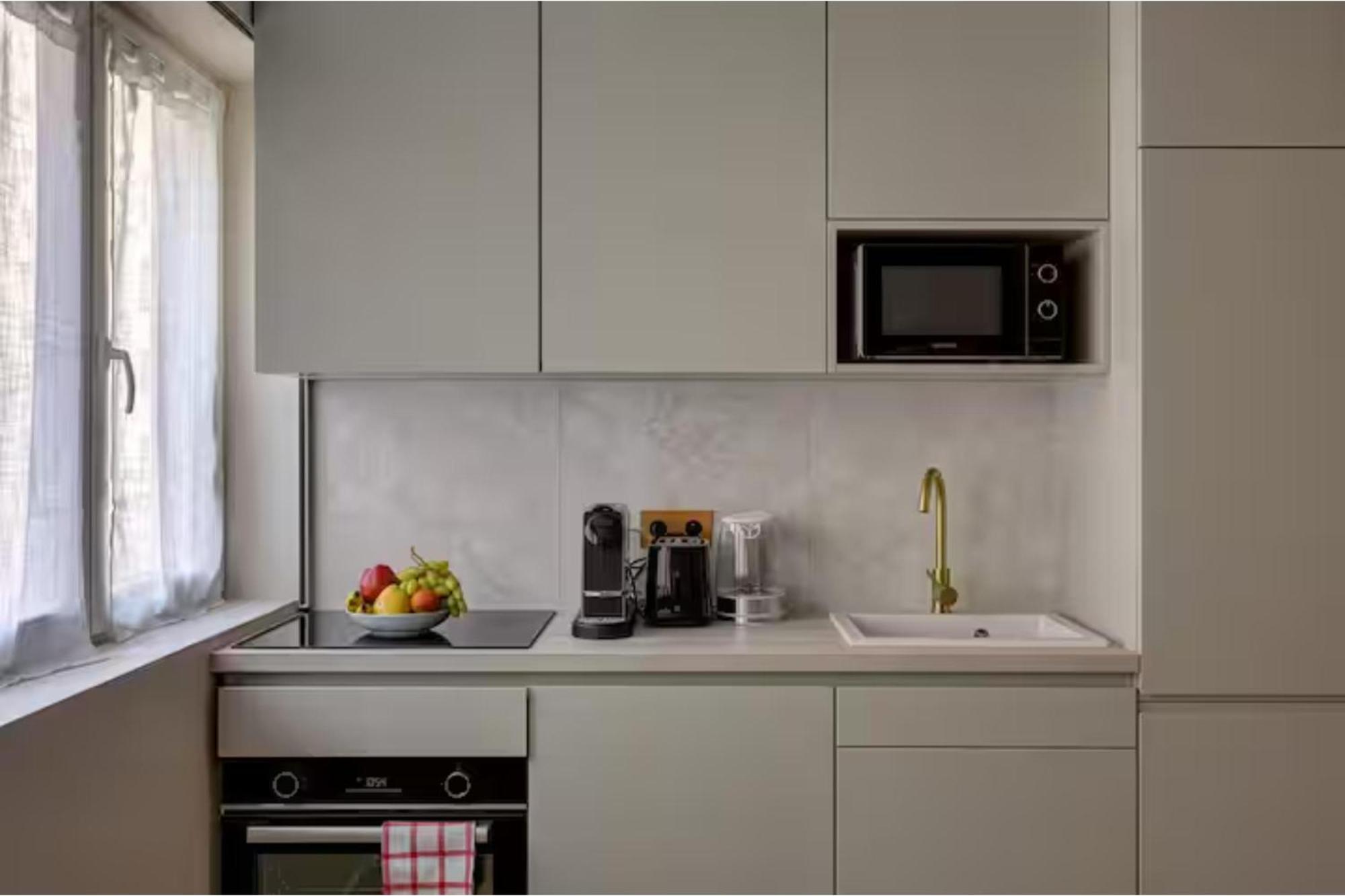 Ac Champs De Mars Eiffel Tower By Prestige Paris