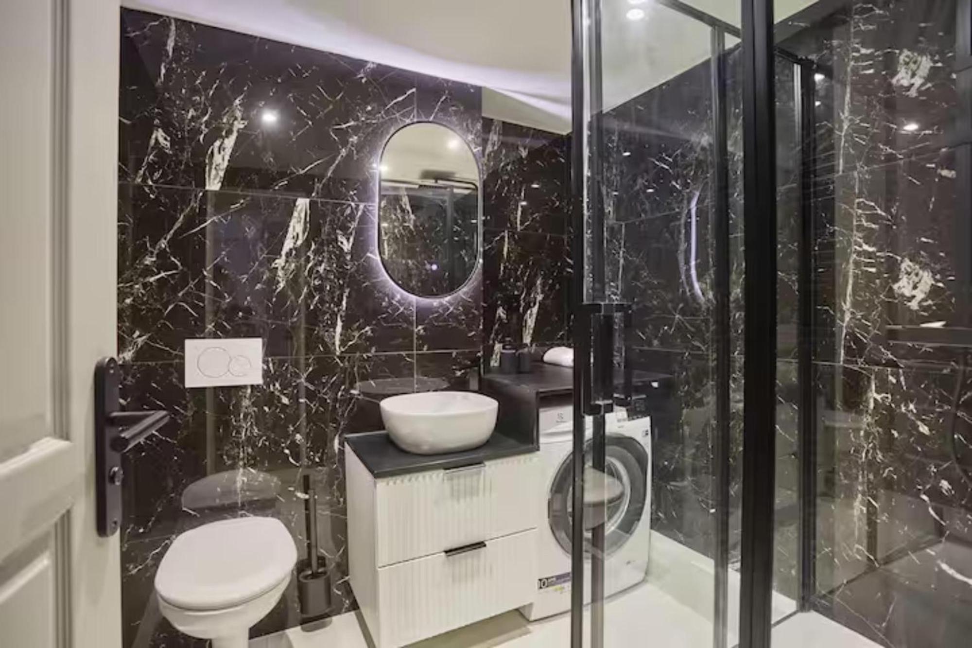 Apartment Ac Champs De Mars Eiffel Tower By Prestige *