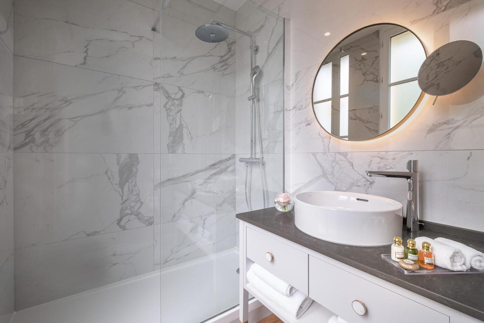 Le Walt Hotel Paris