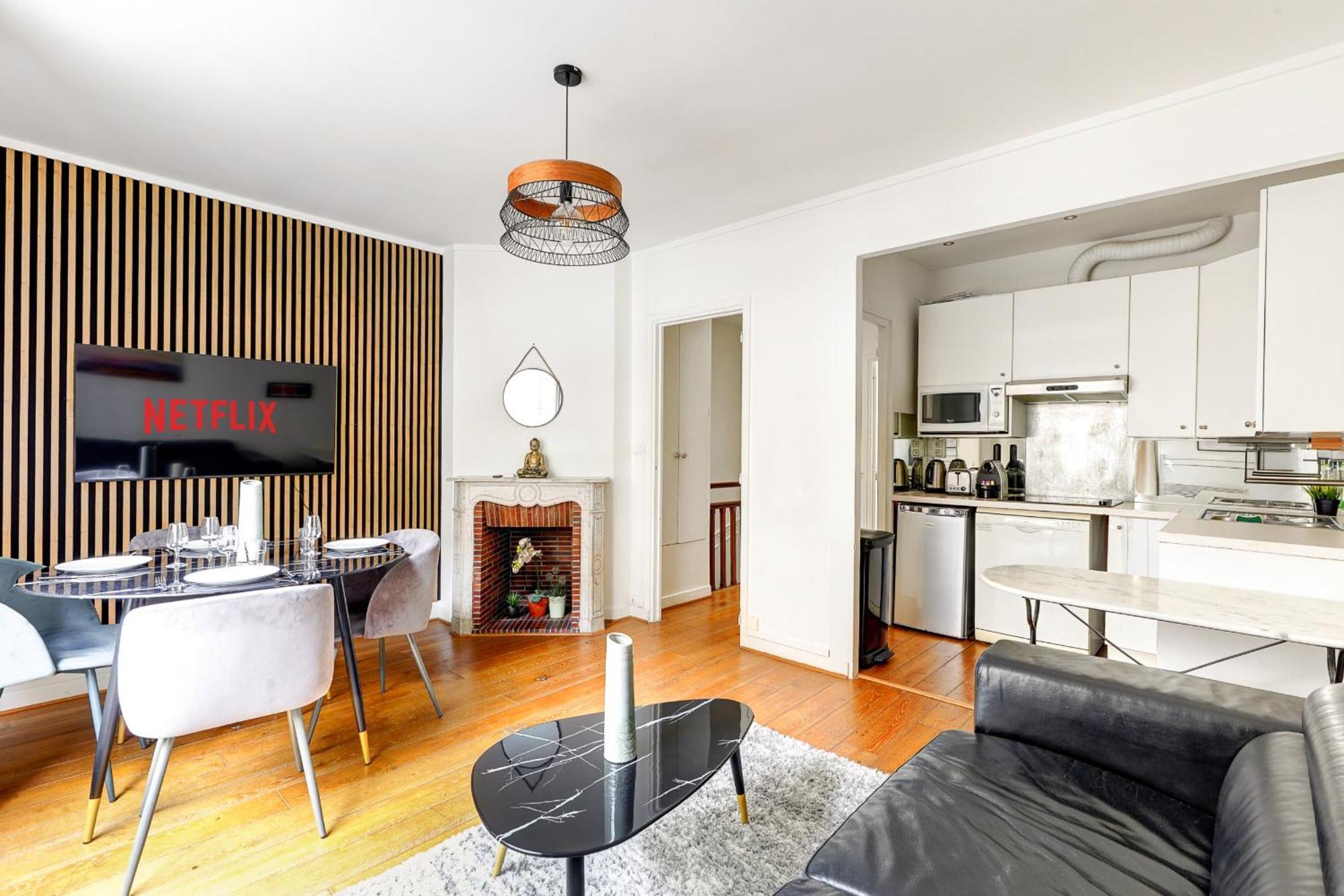 Appartement Sur Les Champs Elysees *