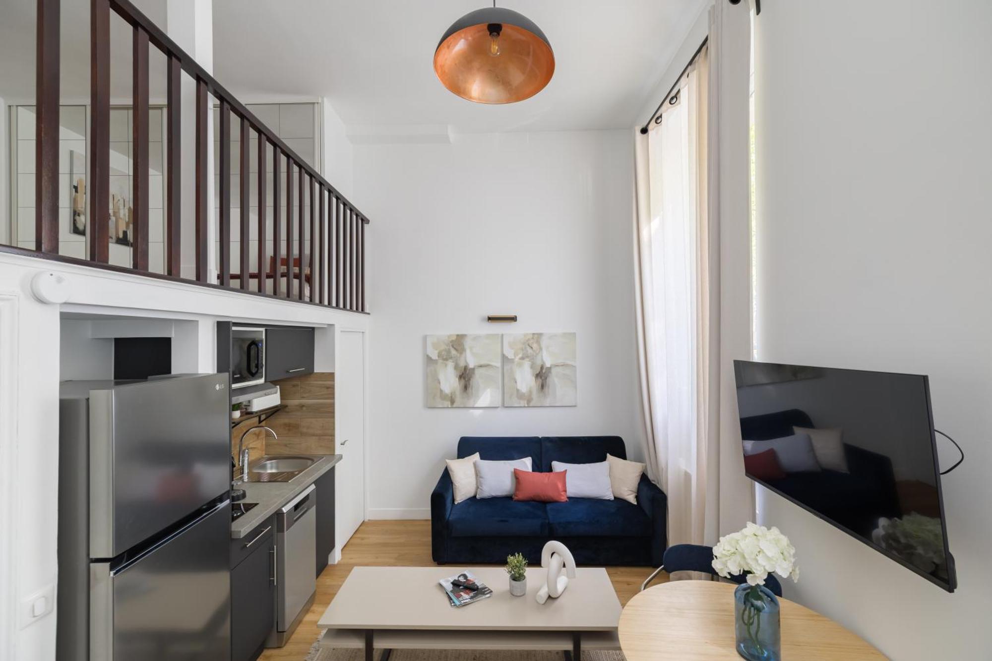 Luxury - Avenue Montaigne Apartment Paris