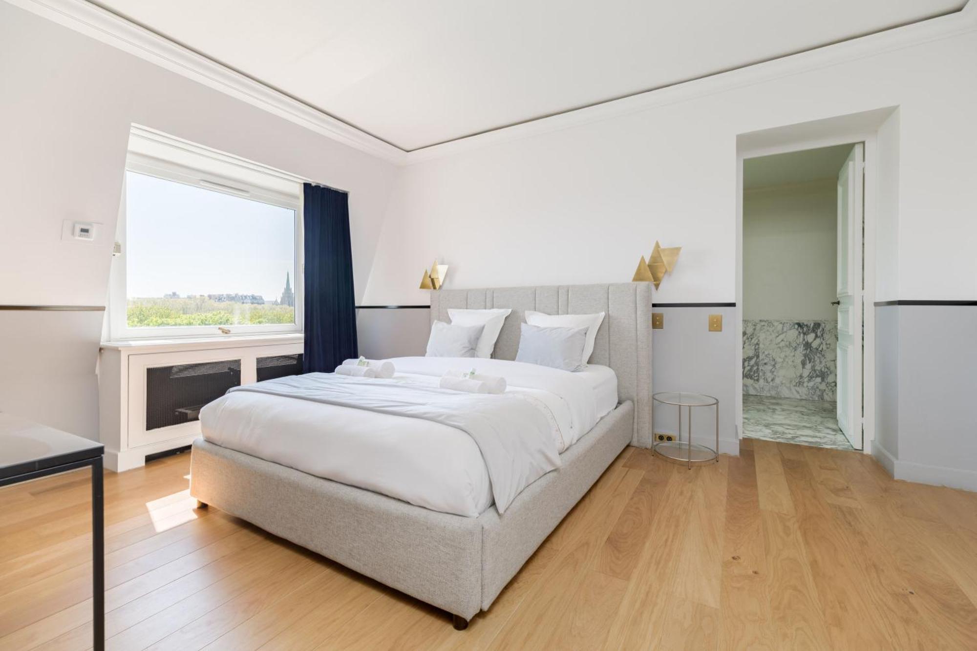 Apartment Luxury - Avenue Montaigne Paris
