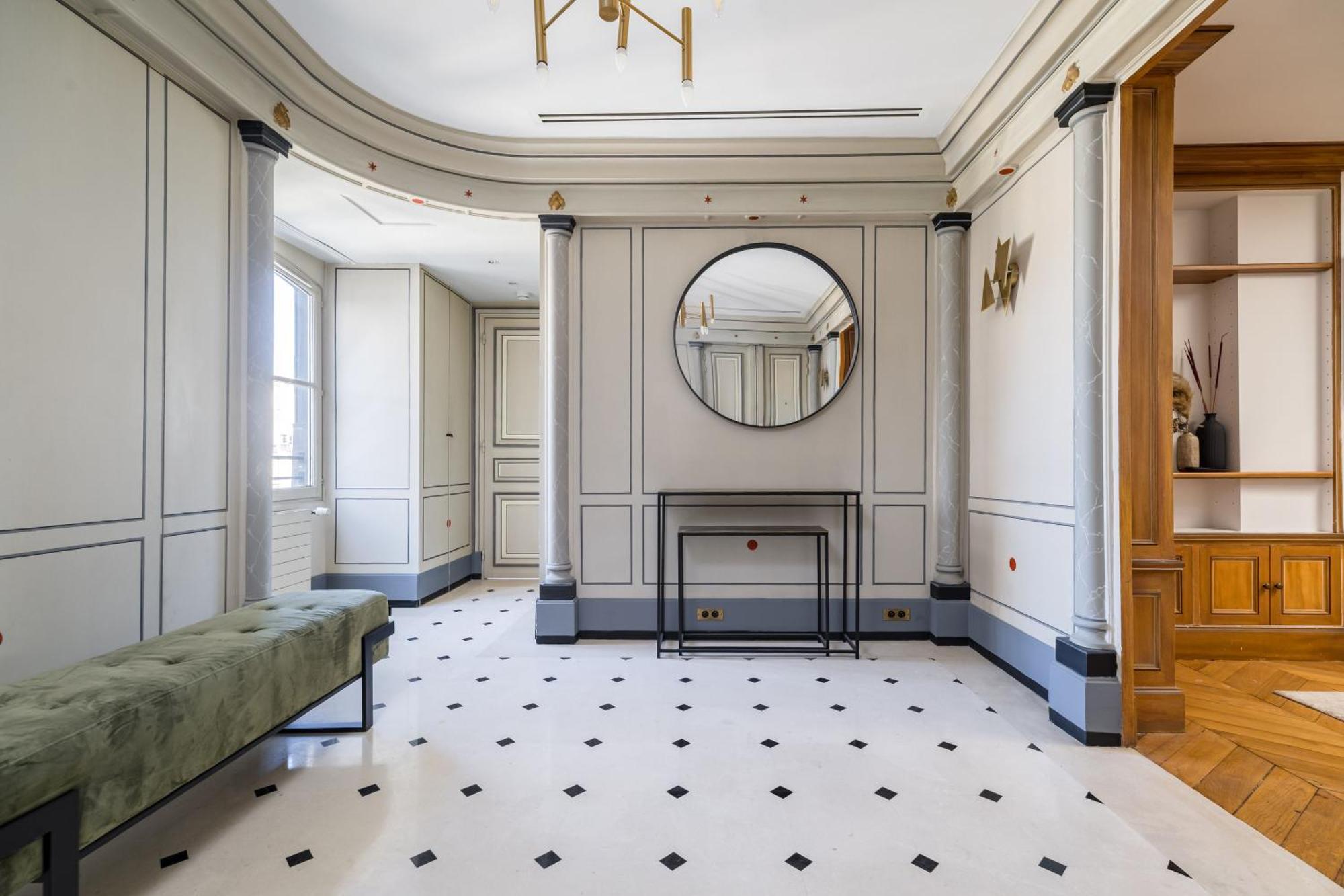 Luxury - Avenue Montaigne Apartment Paris