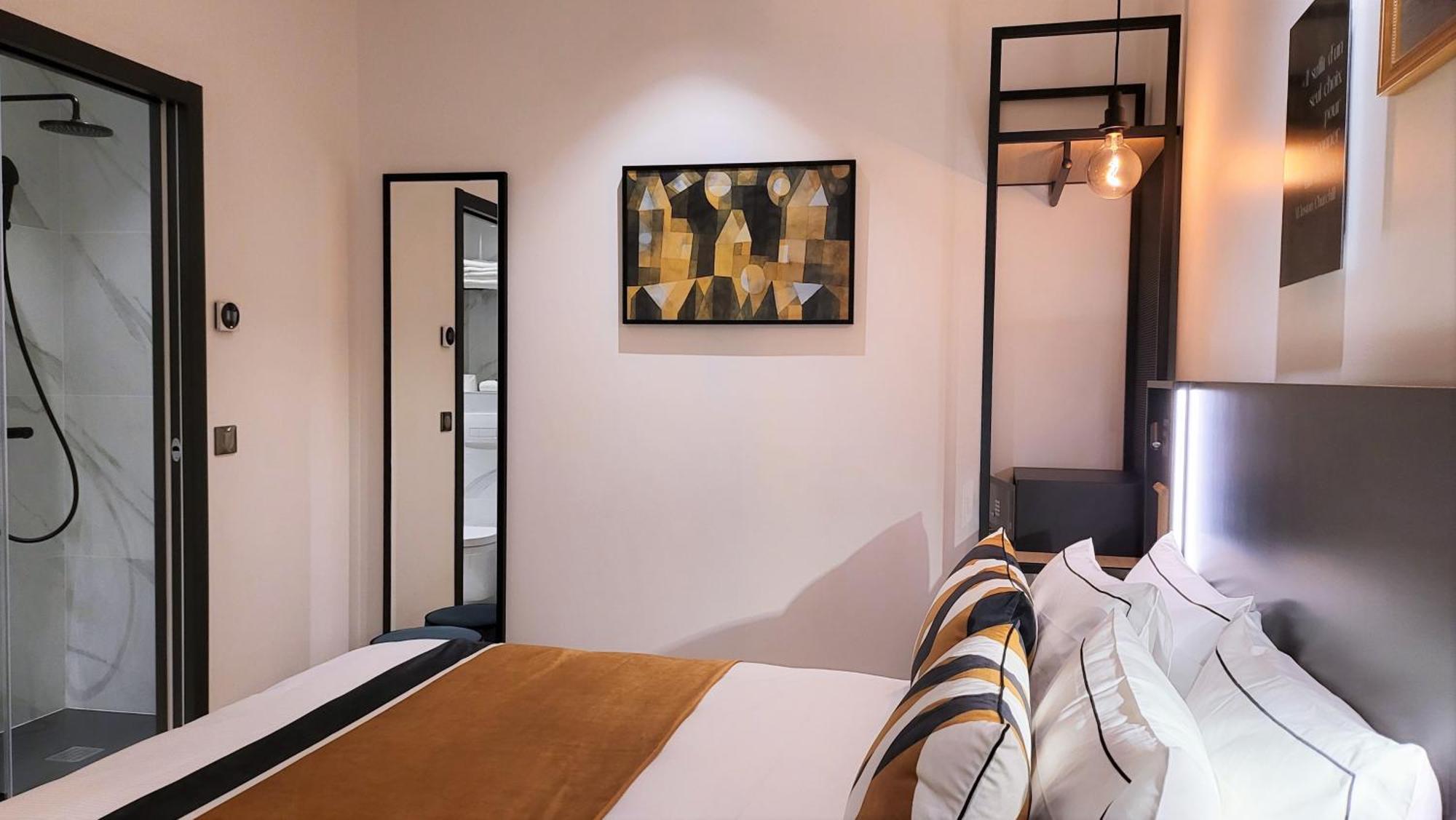 Hotel Star Champs-elysees