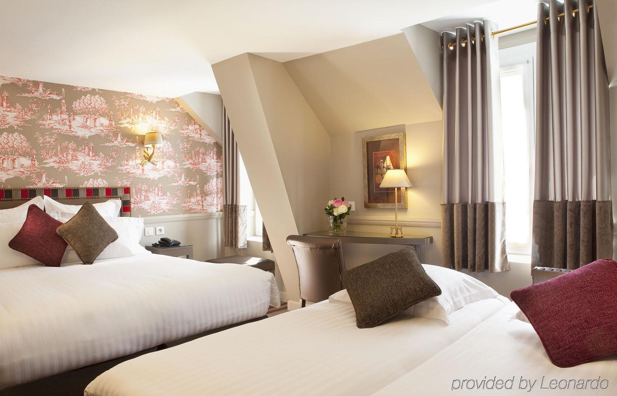 Hotel Des Comedies 3*
