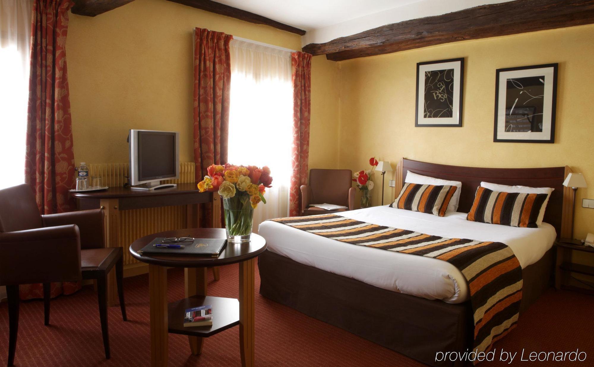Hotel Mercure Opéra Grands Boulevards 4*
