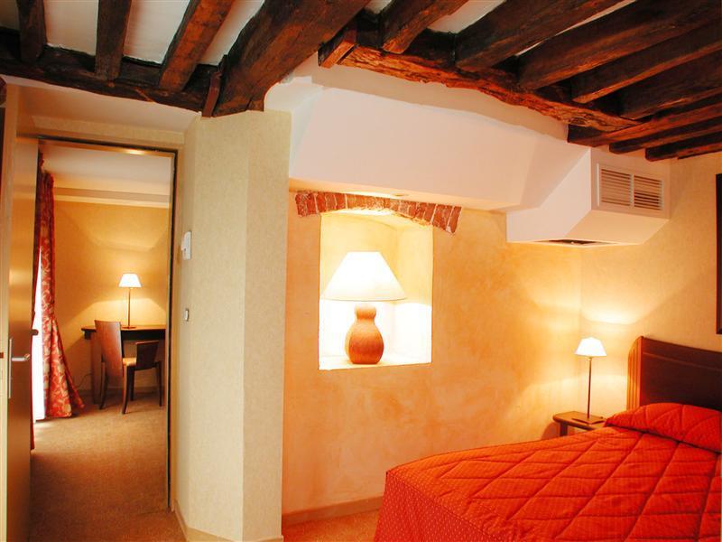 Hotel Mercure Opéra Grands Boulevards 4*