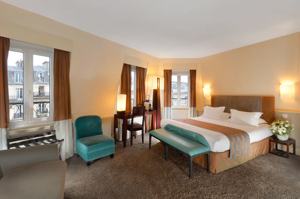 Plaza étoile 3* Paris
