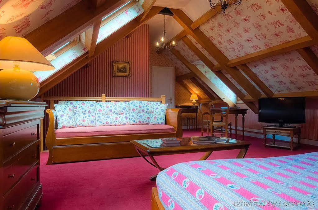 Les Rives De Notre-dame Hotel