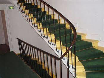 Hotel Des Comedies
