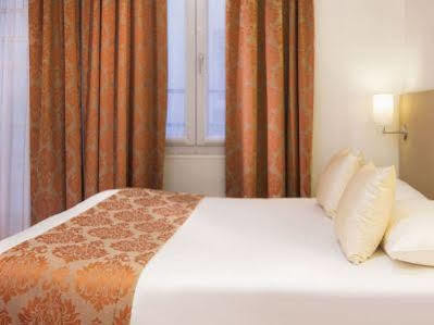 Republique Hotel