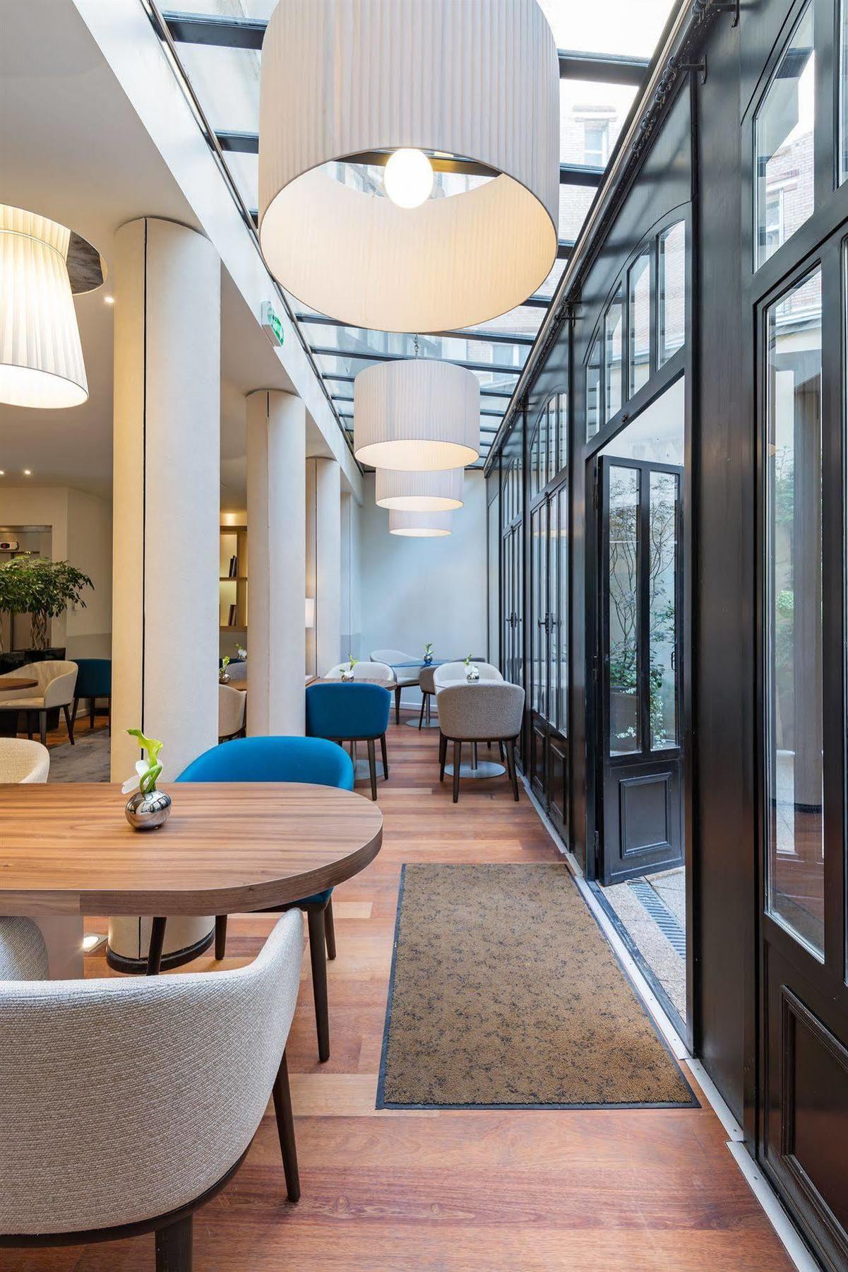 Le Walt 4* Paris