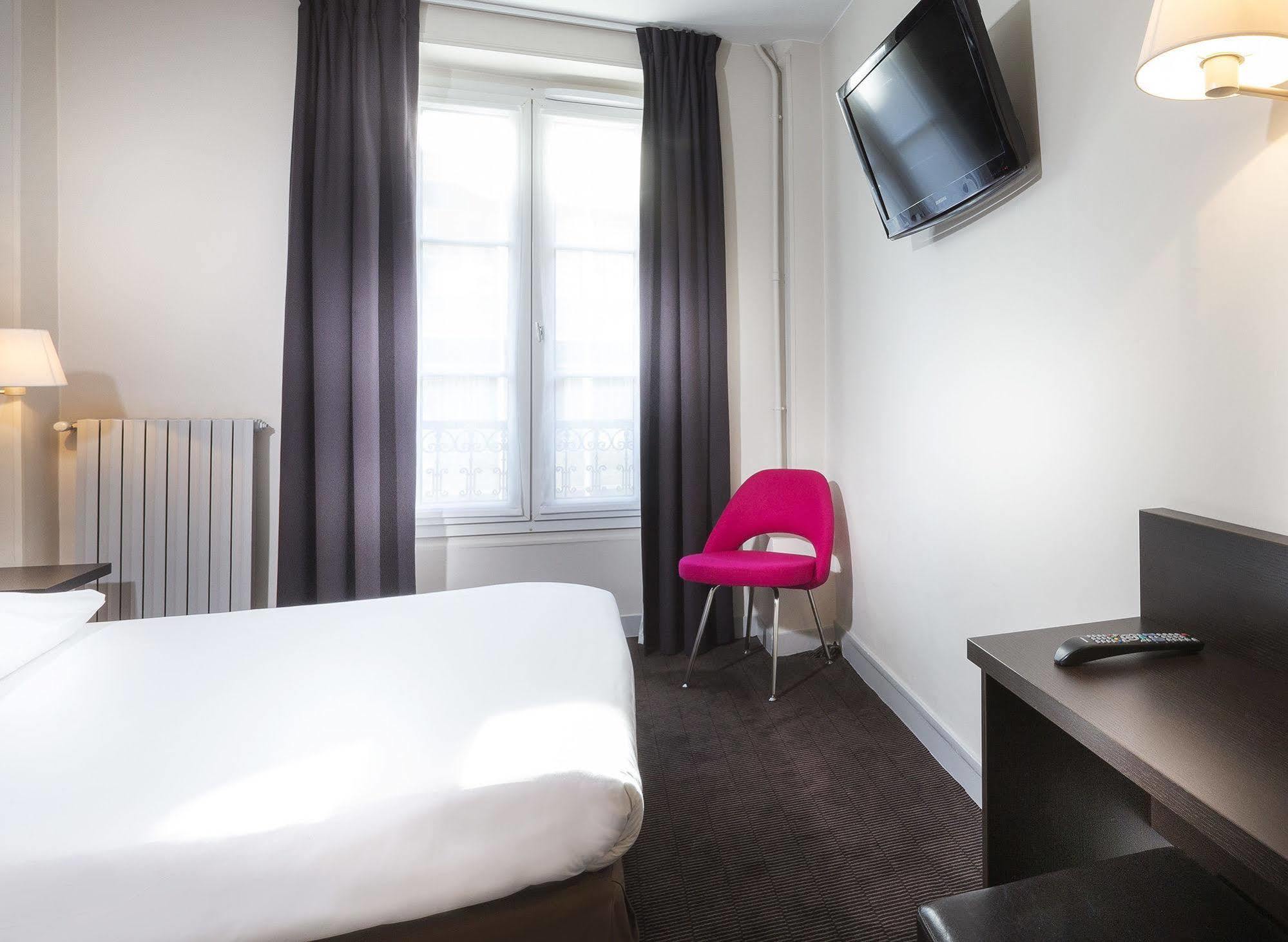 Des Ecrivains 3* Paris