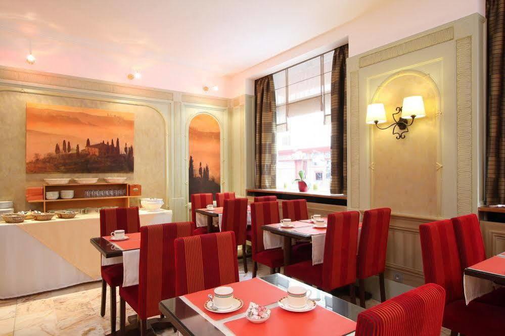 Hotel Relais Du Pré Paris