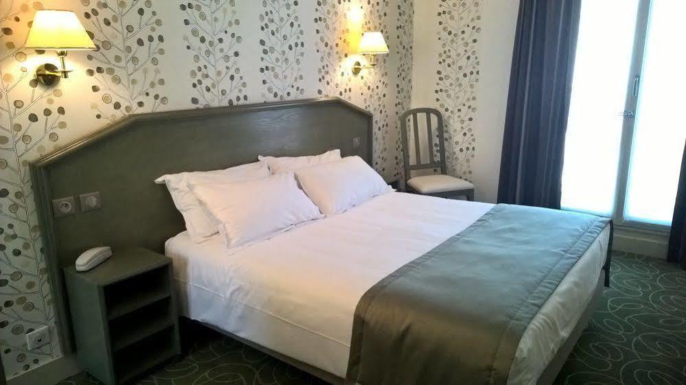 Hotel Relais Du Pré Paris