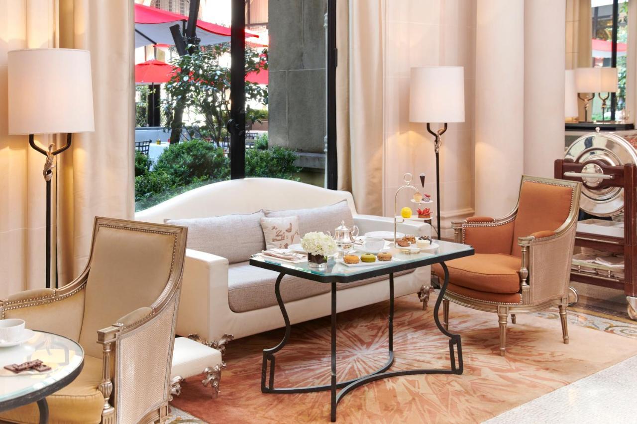 Plaza Athenee - Dorchester Collection Hotel Paris