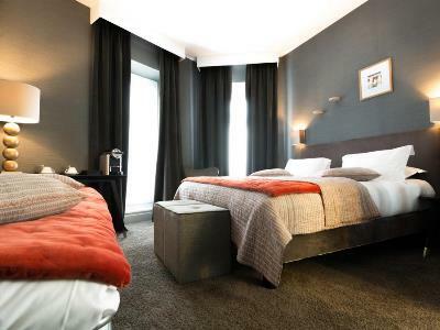 Hotel Plaza étoile 3*