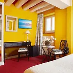 Hotel Beaubourg