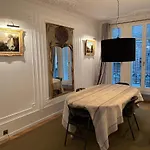 Raynouard Apartment
