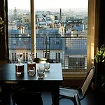 Hotel Le Chat Noir