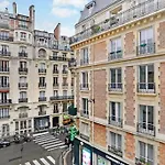 Elegant Parisian Flat - Monceau