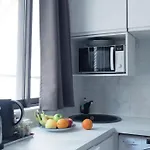 Champs Elysees & Arc De Triomphe - Cityapartmentstay