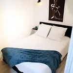Eiffel Tour - Cosy Daisy