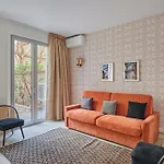 Rent A Room Apartments - Degas