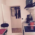 Appartement Pied De Montmartre