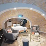 Two Floor Apartment With Home Theatre Room