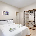 108-Cozy Apartment In Republique