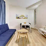 108-Cozy Apartment In Republique
