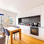 Guestready - Bright And Airy In The 18Th