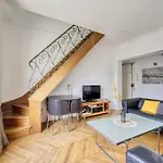 Duplex Avec Un Balcon, Paris 16