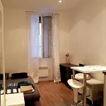 Functional Apartment, Belleville, Paris 11
