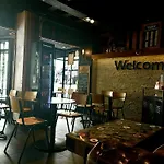 Peace&Love Hostel